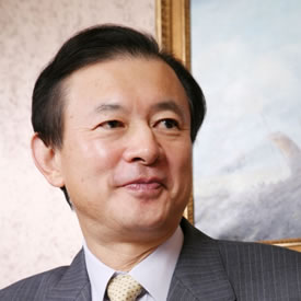 <h4>栗原 毅 先生<br>
栗原クリニック東京・日本橋 院長</h4>