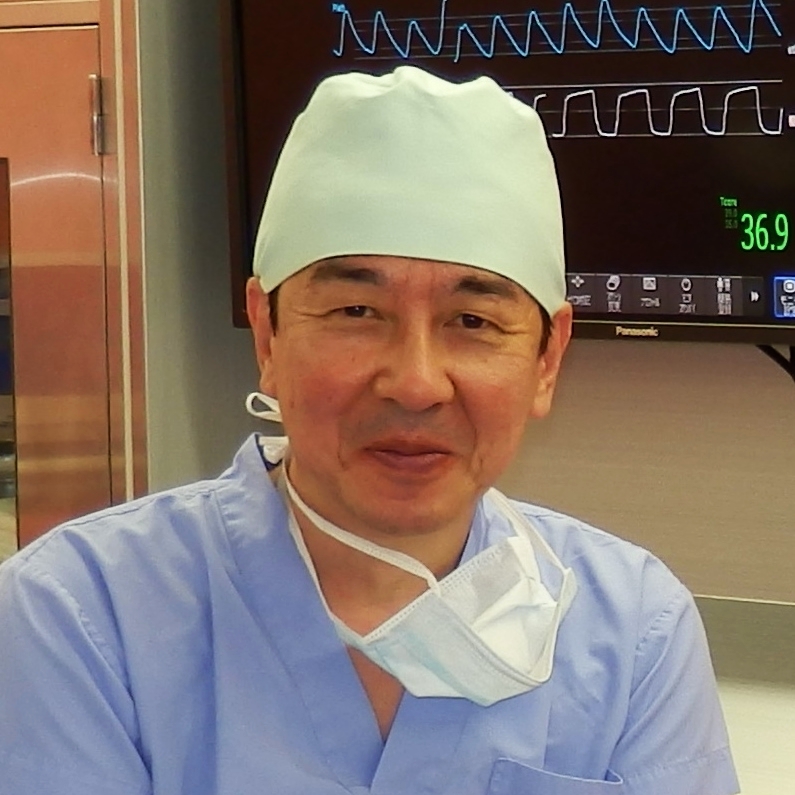 <b>形成外科・美容外科の専門家</b><br>
北里大学医学部　形成外科・美容外科学<br>
<b>主任教授：武田 啓 先生</b>
